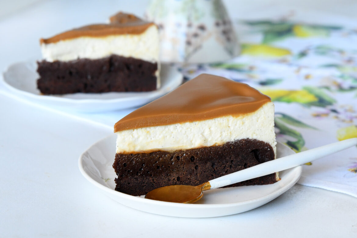 Lotus Brownie Cheesecake
