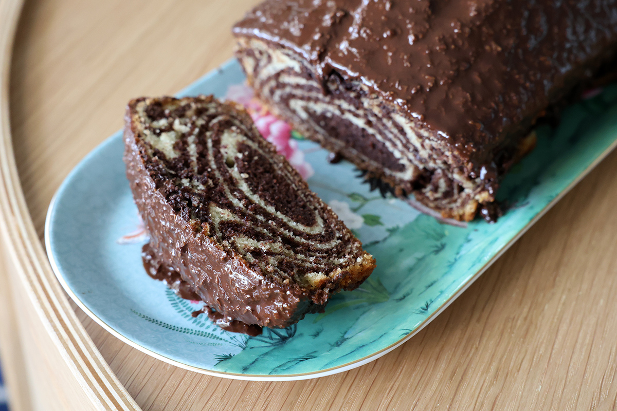 Marbel chocolate and vanilla cake