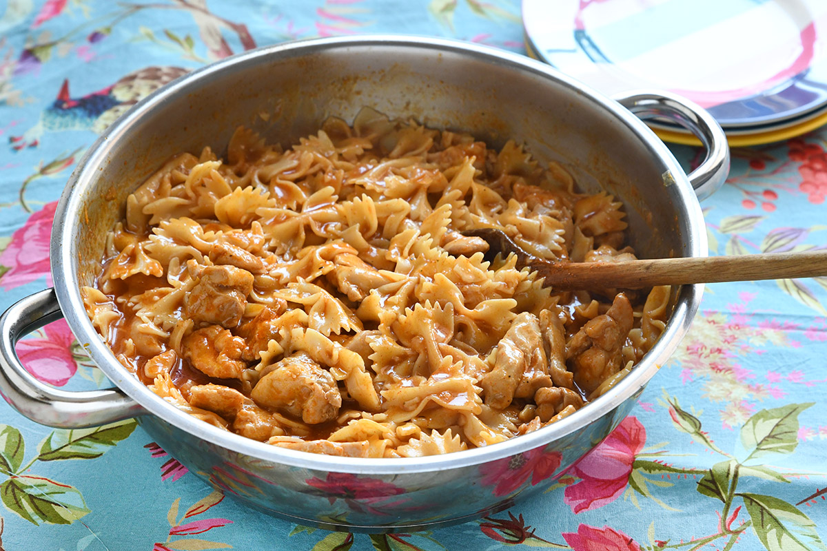 Pasta with chicken