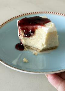 Old-Fashioned Sour Cream Cake