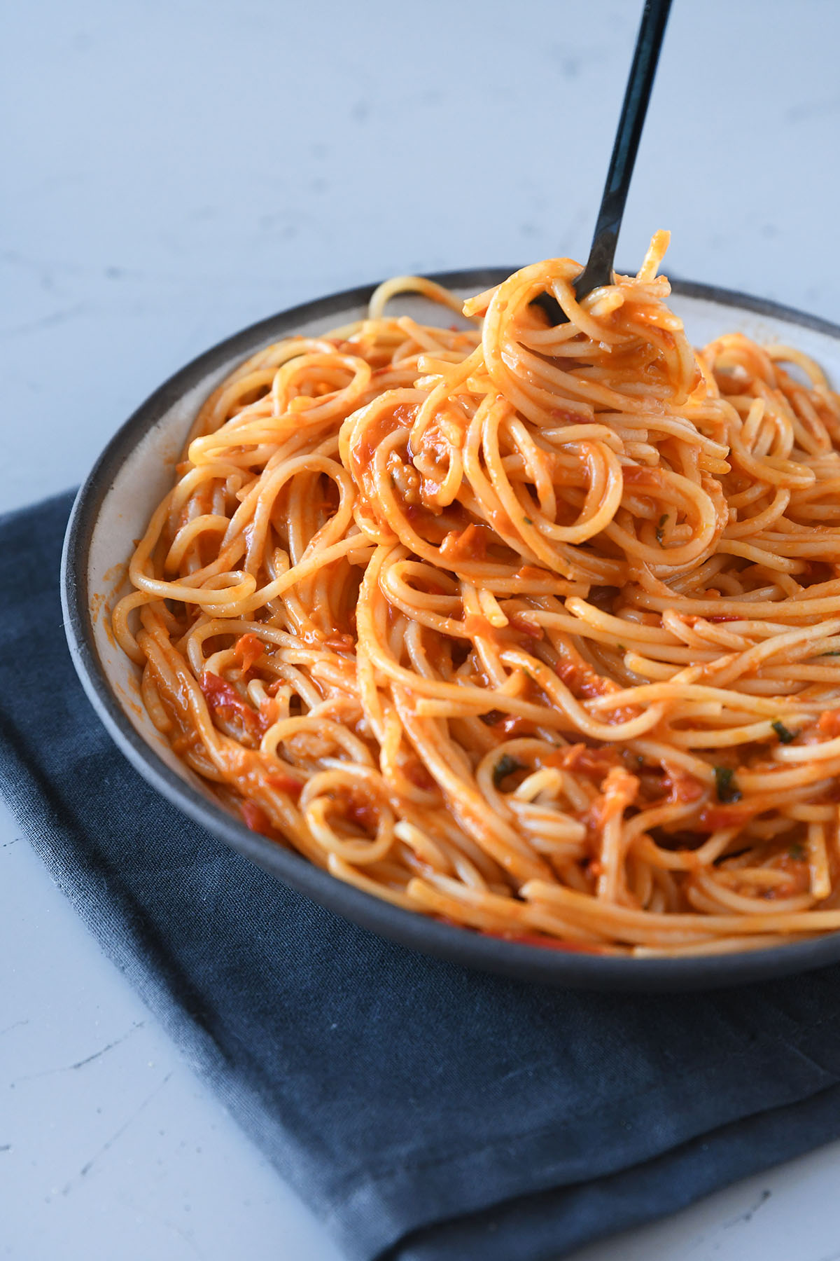 Spaghetti with tomato sauce – the most delicious in the universe