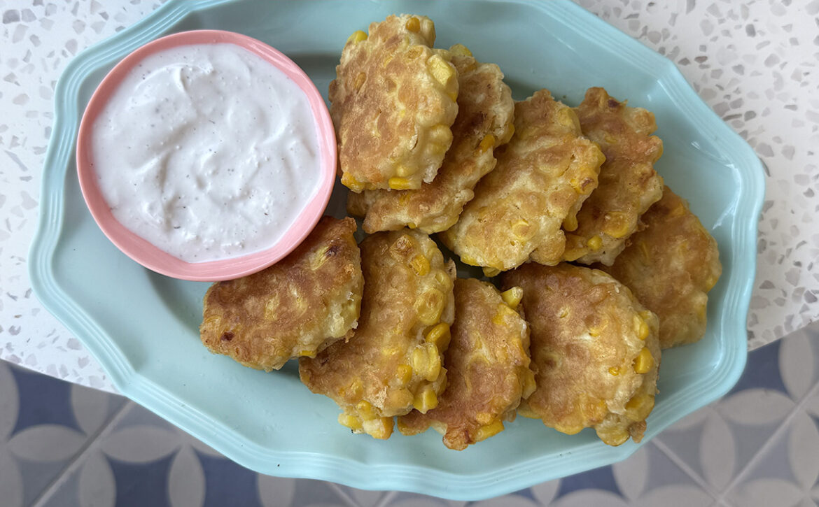 4-ingredient corn fritters