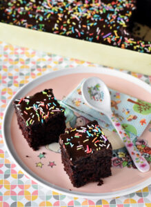 Vegan chocolate cake for children of all ages (even if only at heart)