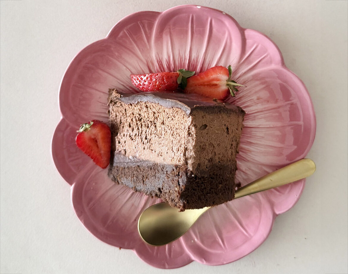 Flourless Chocolate Brownie Mousse Cake